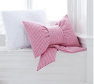 Bow Cushion Tutorial - SEWTORIAL